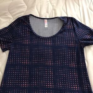 LulaRoe Classic Tee, Size Sm.